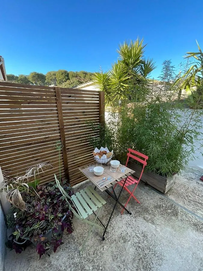 Studio Vallon D'Azur A 카르쿠에이란느