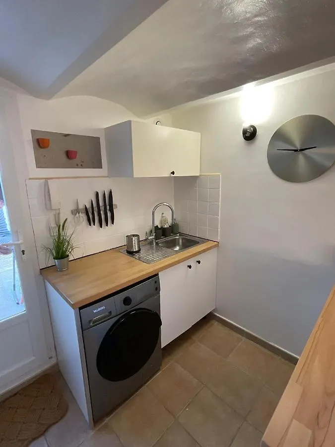 Studio Vallon D'Azur A 카르쿠에이란느 아파트